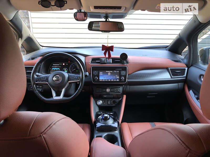 2018 nissan leaf