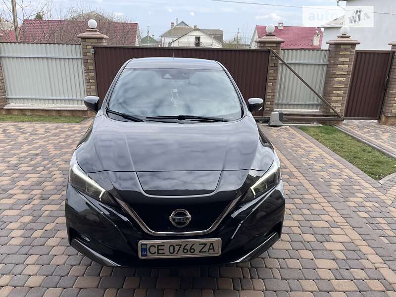 2018 nissan leaf
