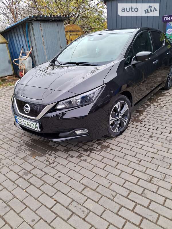 2018 nissan leaf