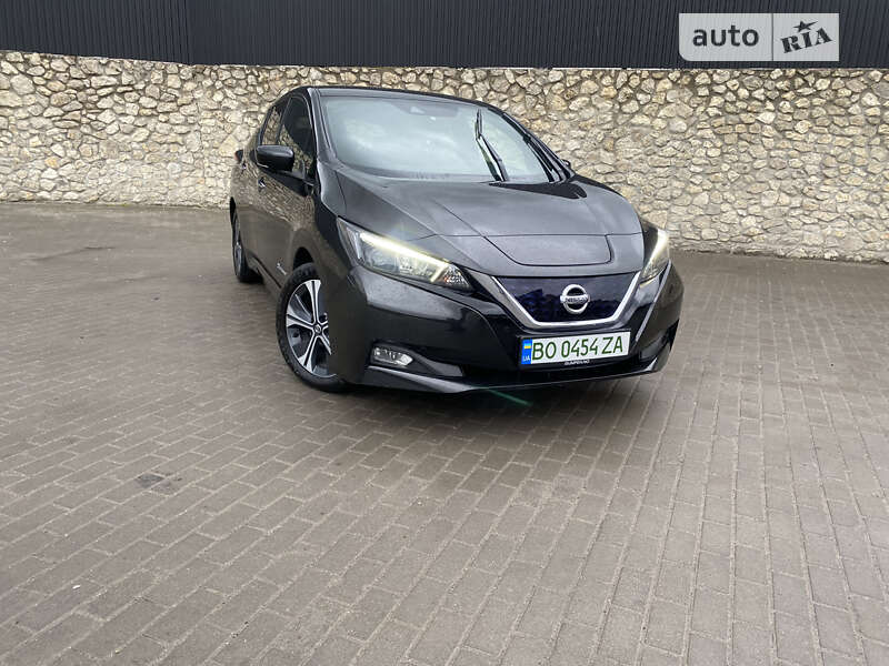 2018 nissan leaf