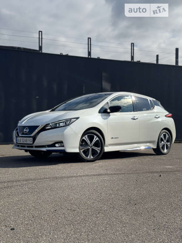 2018 nissan leaf