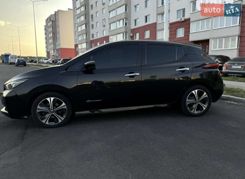 2018 nissan leaf