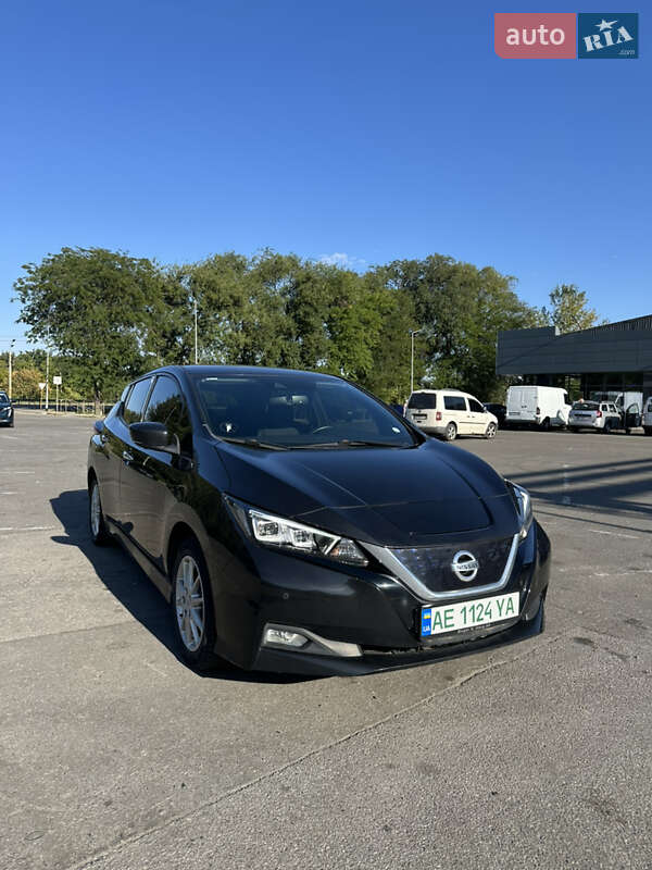 2018 nissan leaf
