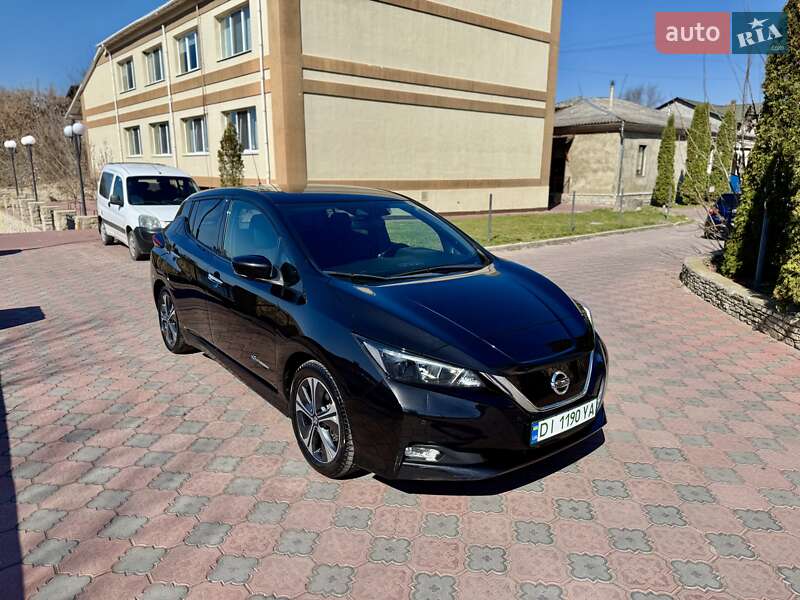 2018 nissan leaf