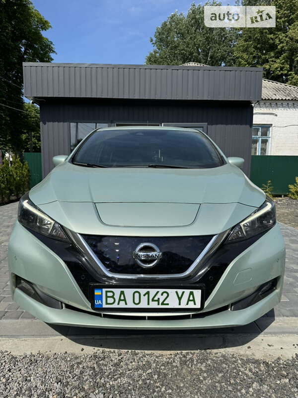 2018 nissan leaf