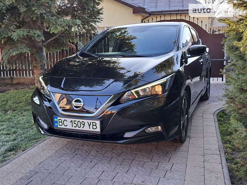 2018 nissan leaf