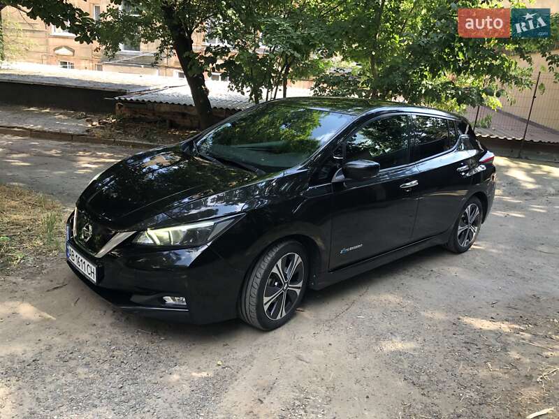 2018 nissan leaf