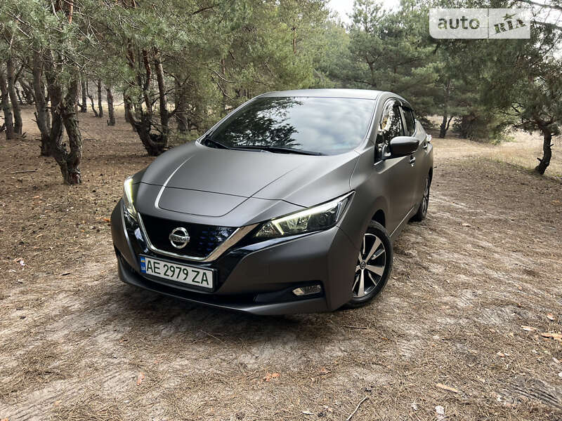 2018 nissan leaf