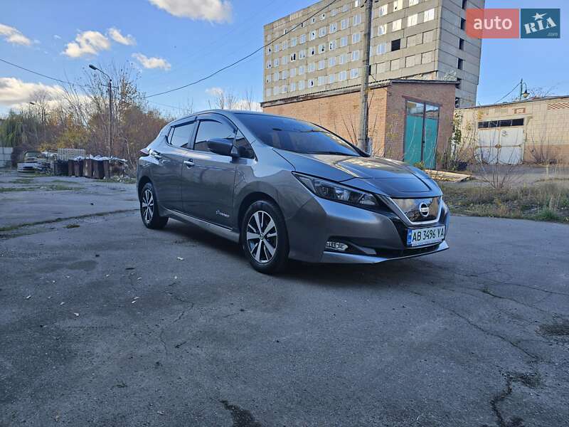2018 nissan leaf