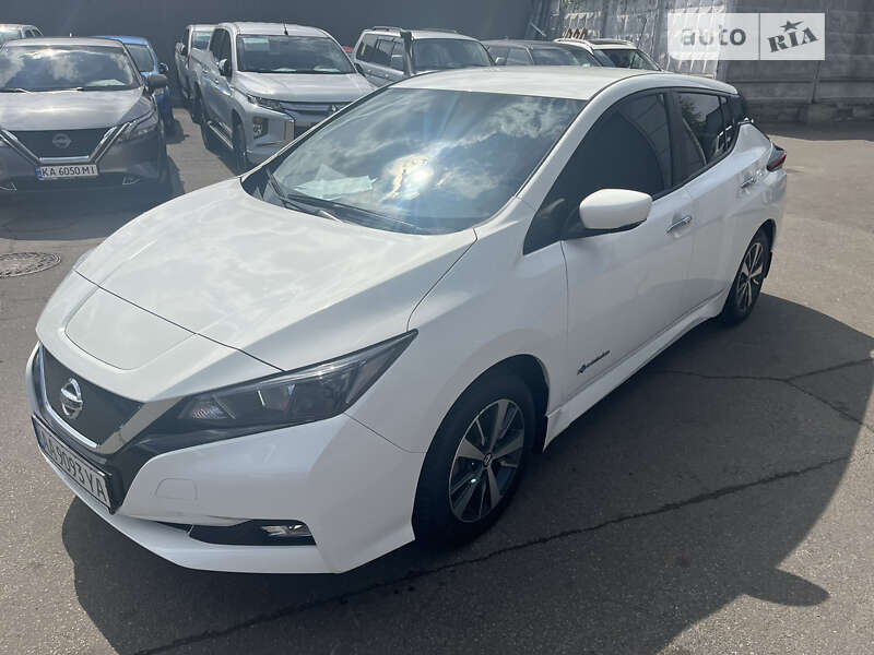 2018 nissan leaf