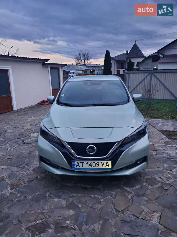 2018 nissan leaf