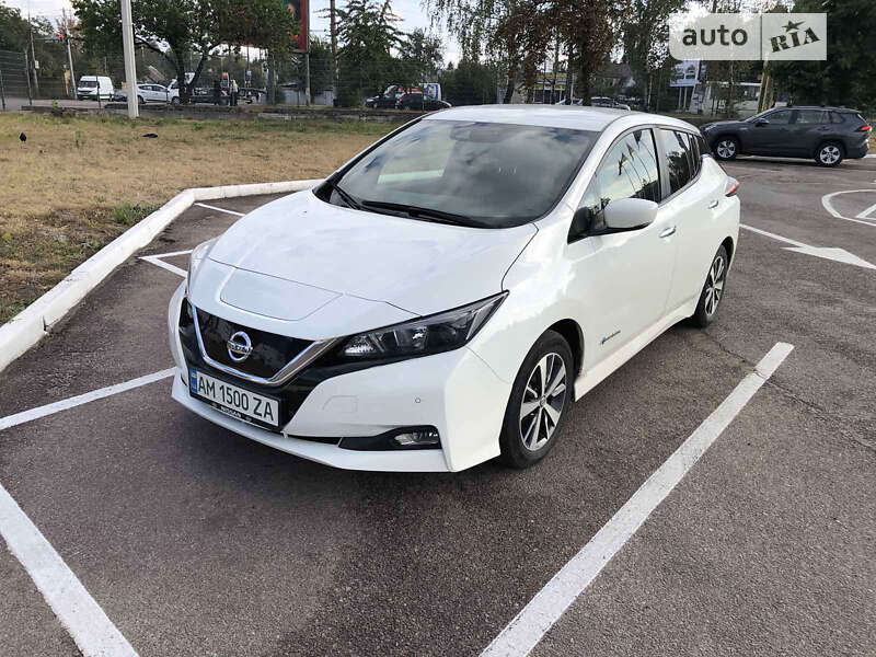 2018 nissan leaf