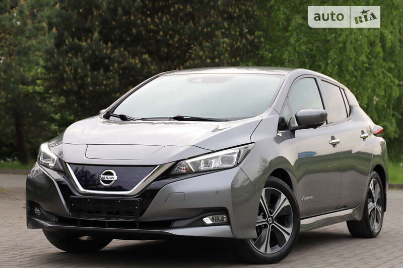 2018 nissan leaf