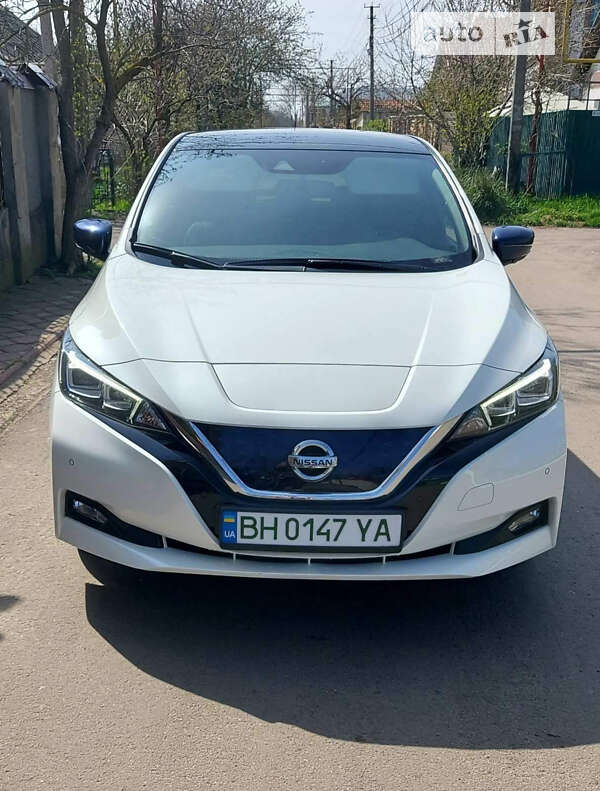 2018 nissan leaf