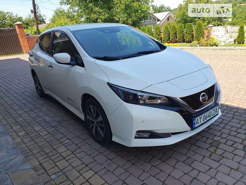 2018 nissan leaf