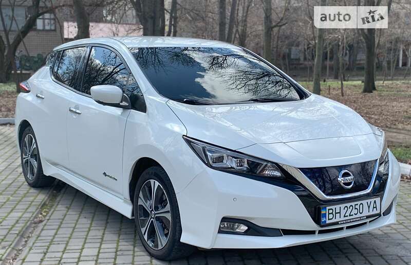 2018 nissan leaf