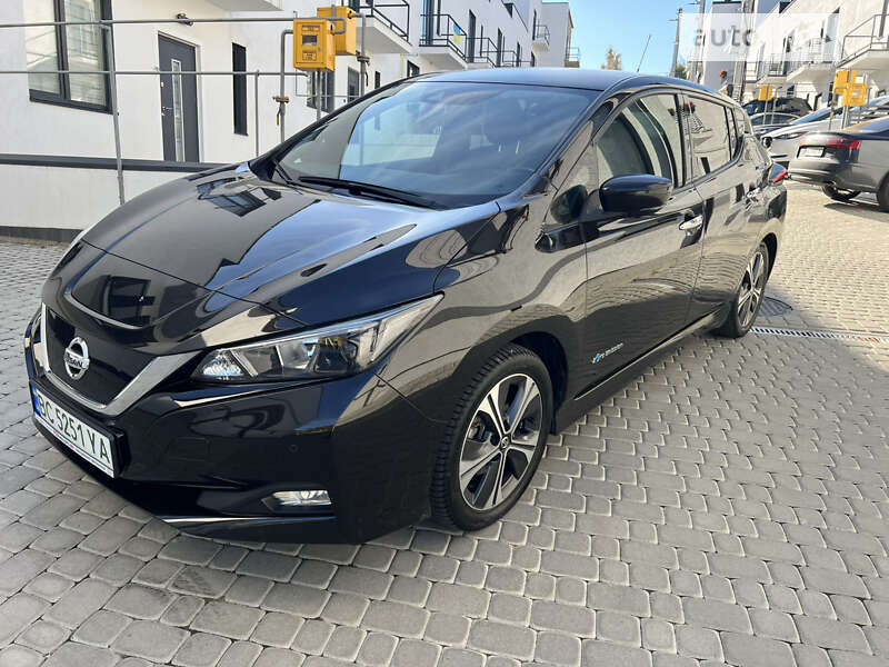 2018 nissan leaf