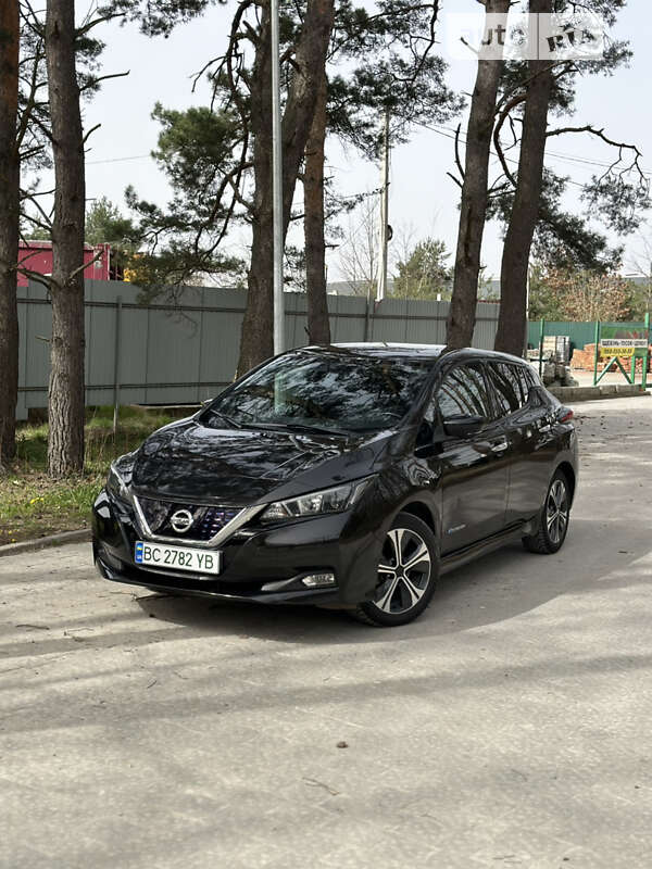 2018 nissan leaf
