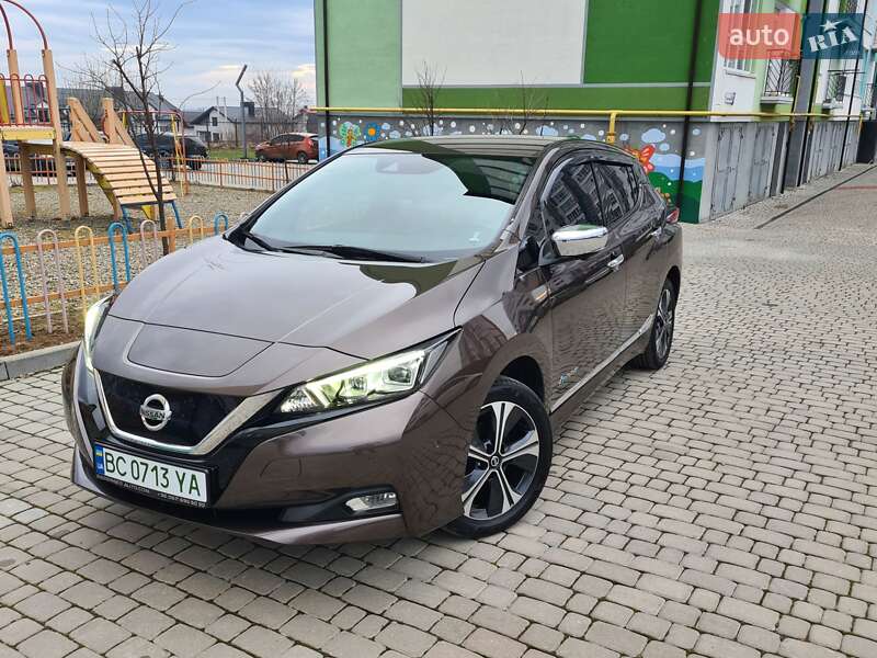 2018 nissan leaf