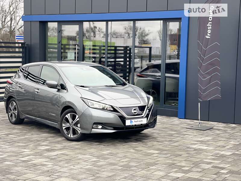 2018 nissan leaf