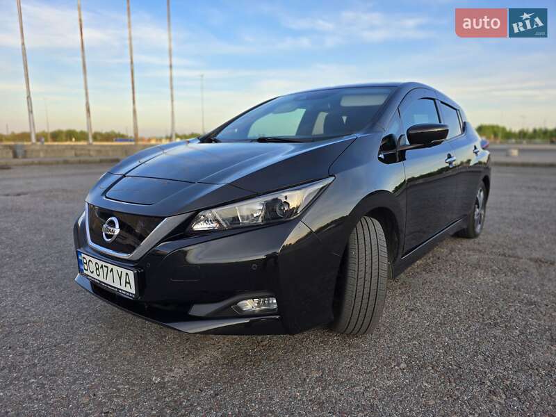 2018 nissan leaf