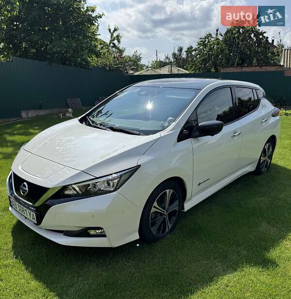 2018 nissan leaf