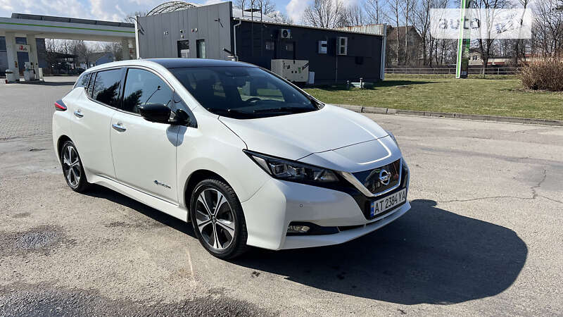 2018 nissan leaf