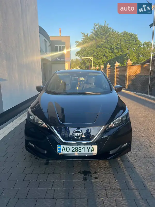 2018 nissan leaf