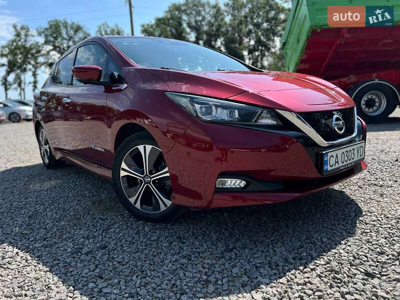 2018 nissan leaf