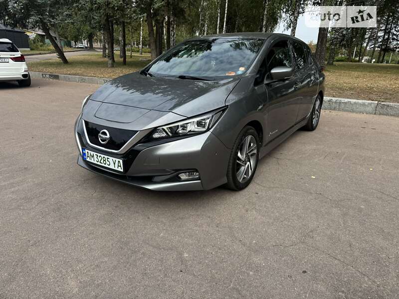 2019 nissan leaf