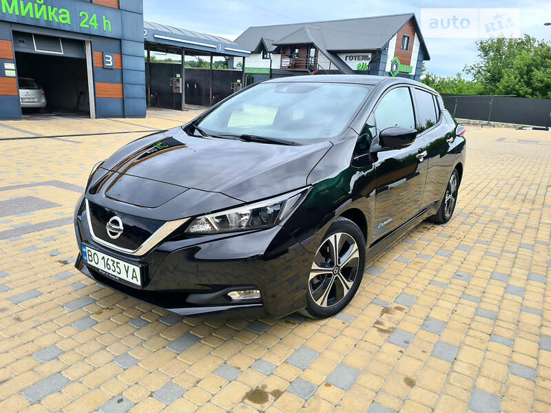 2018 nissan leaf