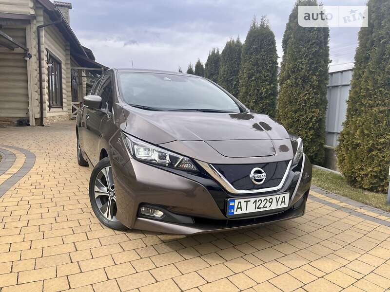 2018 nissan leaf