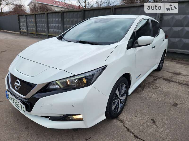 2018 nissan leaf