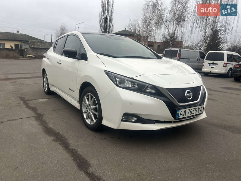 2018 nissan leaf