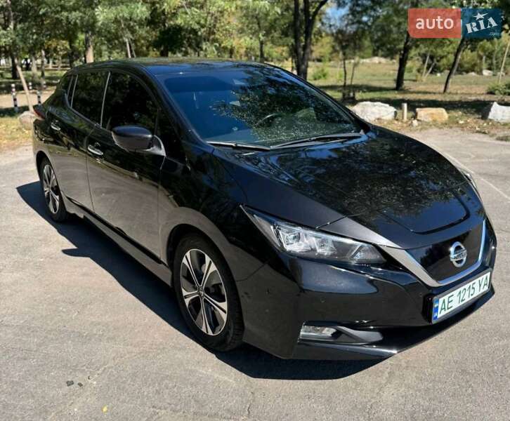2018 nissan leaf