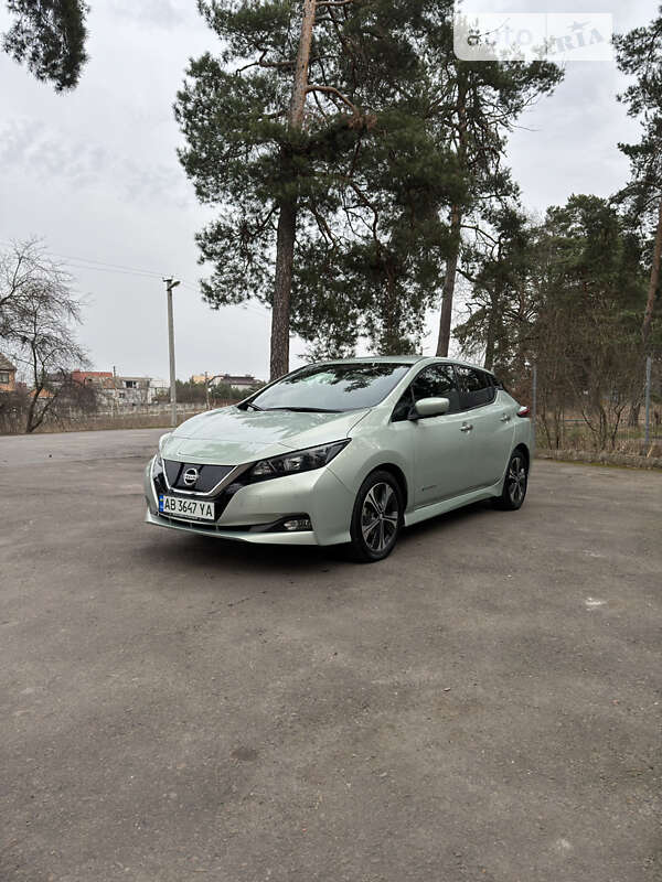 2018 nissan leaf