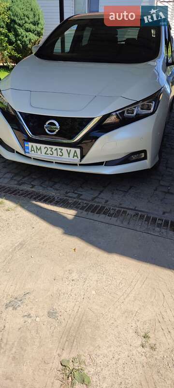 2019 nissan leaf