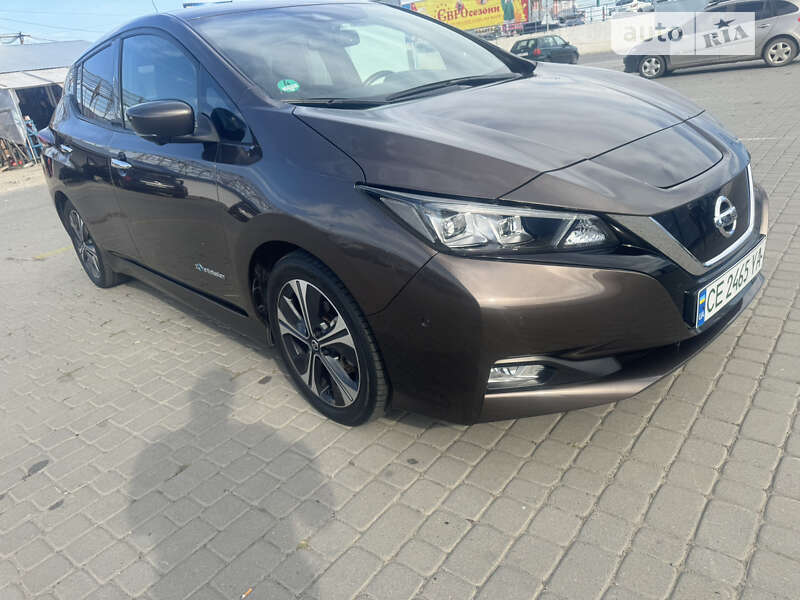 2018 nissan leaf