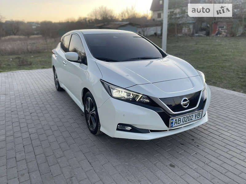2018 nissan leaf