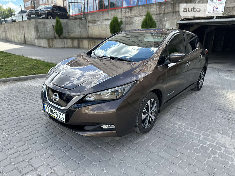2018 nissan leaf
