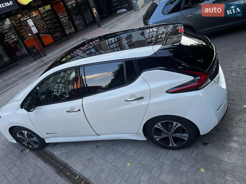 2018 nissan leaf