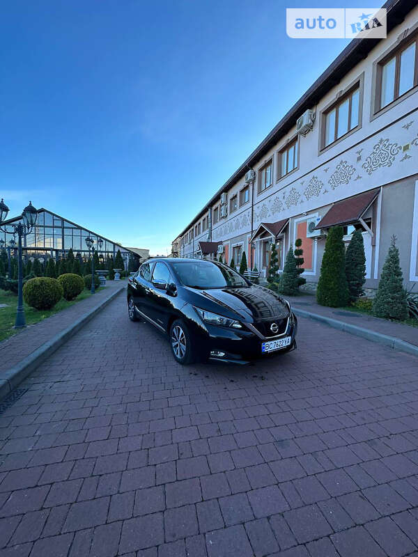 2018 nissan leaf