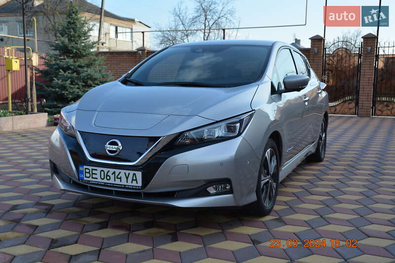 2018 nissan leaf