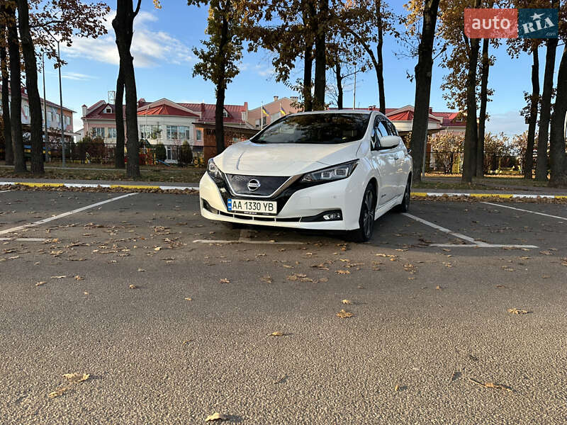 2018 nissan leaf