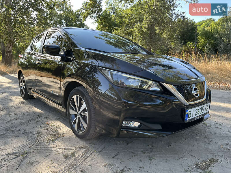 2018 nissan leaf