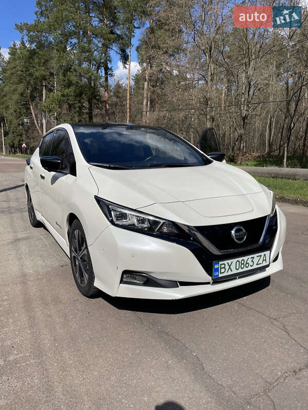 2018 nissan leaf