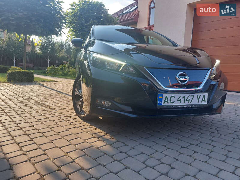 2018 nissan leaf