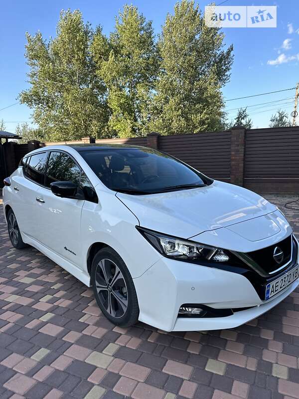 2018 nissan leaf