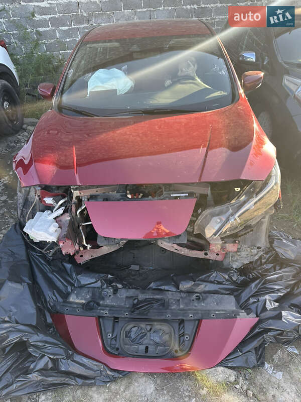 2019 nissan leaf