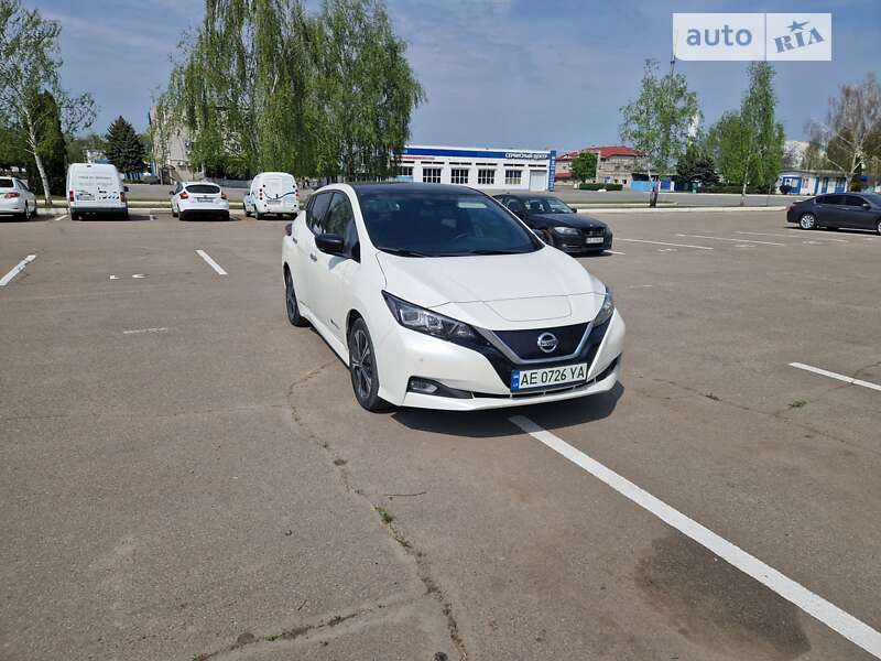 2018 nissan leaf